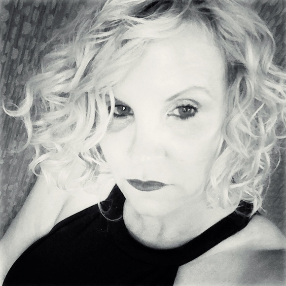 Meet your Posher, Venice - Picture 1 of 6